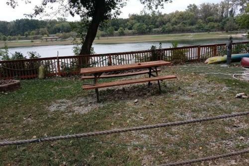 Lakeshore Camp Resort Lake Lot!