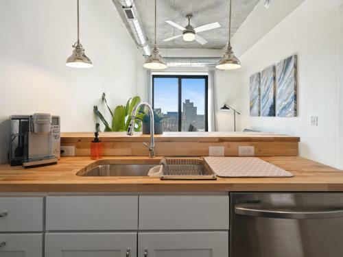 Apartamento Irish Luxury - Balcony - High Rise - 1br - W/d