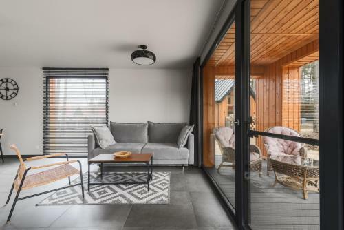 Nad Jeziorem By Downtown Apartments