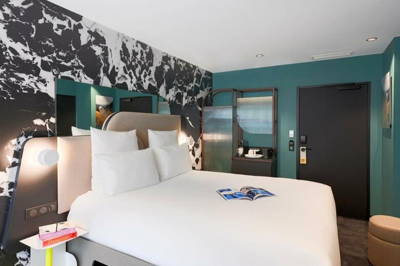 Hotel Tribe Paris La Defense Esplanade