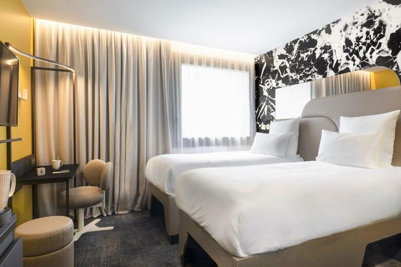 Hotel Tribe Paris La Defense Esplanade