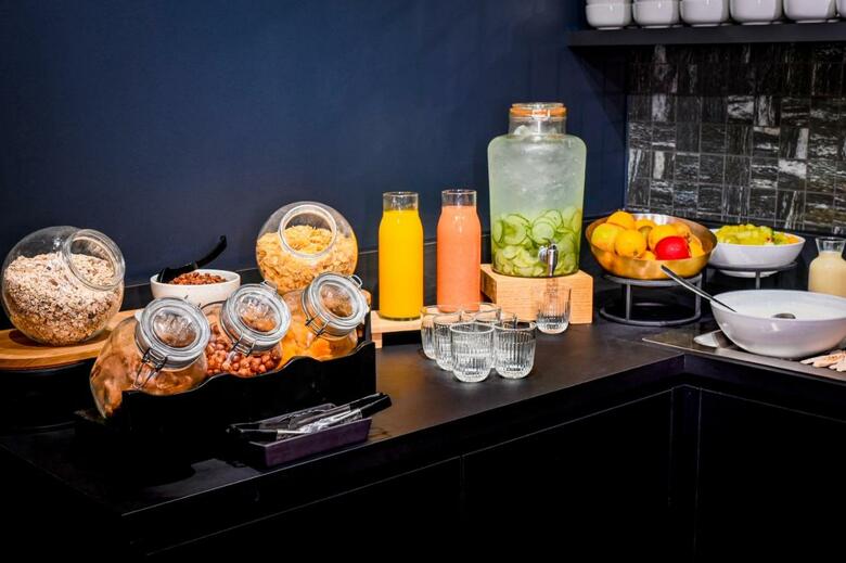 Hotel Tribe Paris La Defense Esplanade