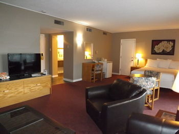 Village Green Hotel And Casino - Standard Cb