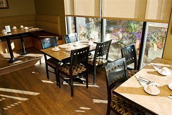 Village Green Hotel And Casino - Standard Cb
