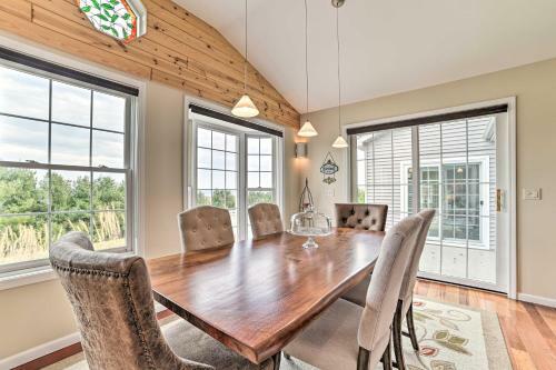 Bountiful Home With Fire Pit - Walk To Lake!