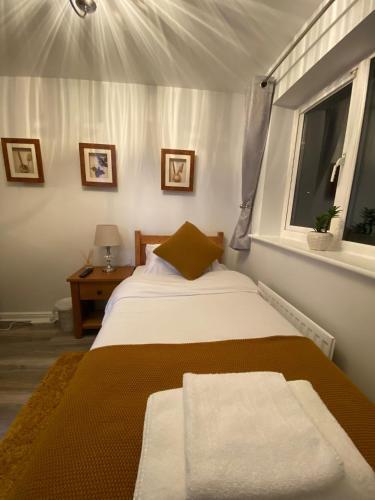 Hostal Private Property In A Quiet Estate