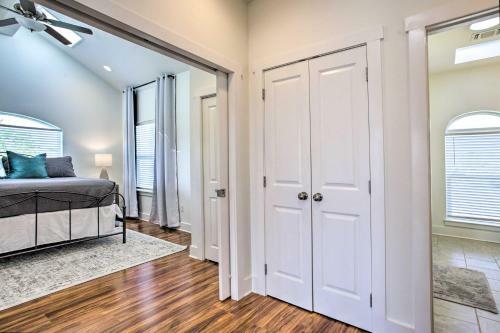Sleek Waveland Abode With Patio, Walk To Beach!