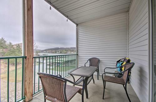 Apartamento Spacious Lakefront Condo With Community Pools!