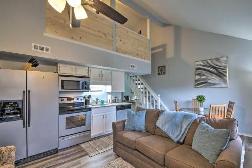 Apartamento Remodeled Condo Half Mi To Fall Creek Marina!