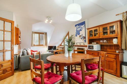 Apartamento Casa Silvia - Acogedor Duplex En Sallent De G�llego