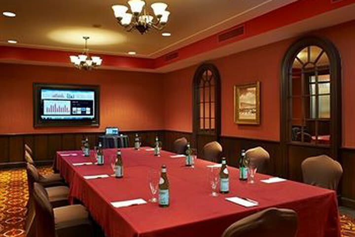 The Dearborn Inn, A Marriott Hotel