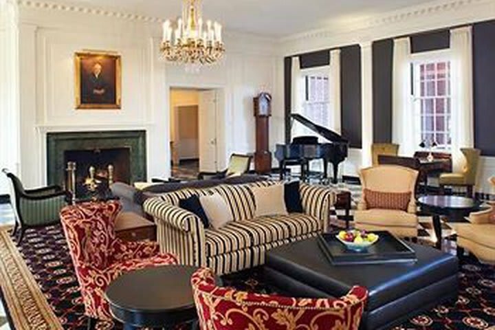 The Dearborn Inn, A Marriott Hotel