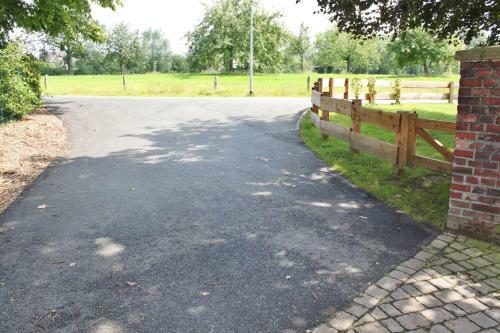 Apartamento Zimmer In Gr�ner Oase Nahe Aasee