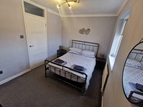 The Quay - Luxury Maritime Apartment, Harbour View - By Tifa Stays