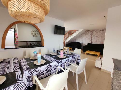 Love Gara, Duplex Pareado Piscina Privada Y Climatizada