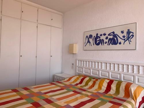 Apartamento ? Terrace + Sea Views + Private Beach. What Else? ?