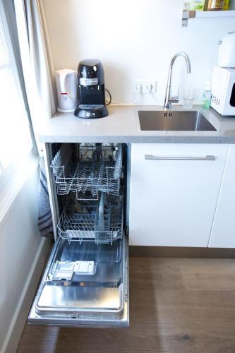 Sweet Life Centre Area Apartment