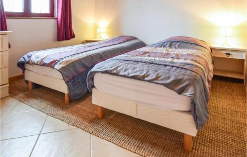 Holiday Home La Croupte J-839