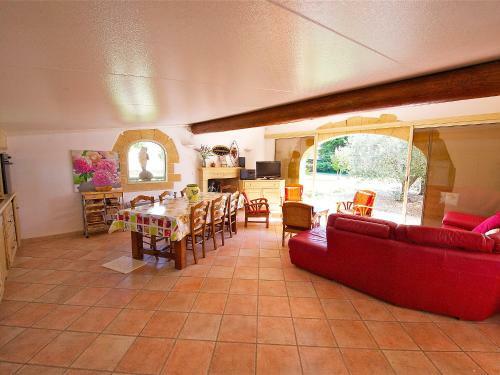 Holiday Home Maison Laugier Cucuron