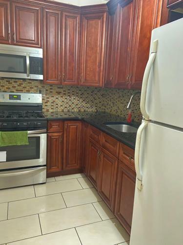 Hostal A Pleasant Room In Queens