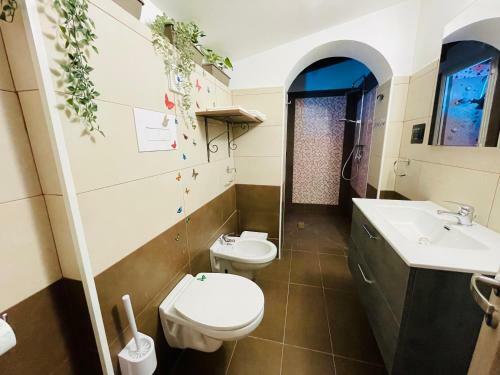 Costa Del Gallo A 4-bed Cottage In Sulmona