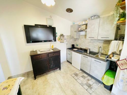 Costa Del Gallo A 4-bed Cottage In Sulmona