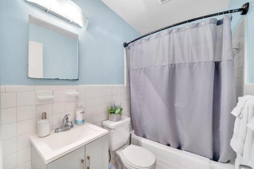 Bright 2br Duplex, Minutes Away From Uptown Charlotte!!