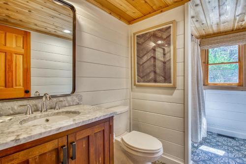 Laurel Lodge