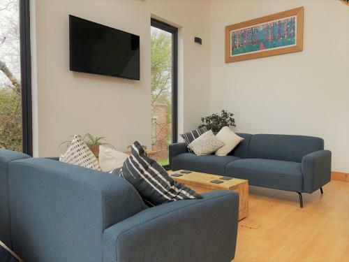 Cranmer - New Eco Beach House With Hot Tub & Bikes