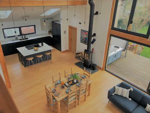 Cranmer - New Eco Beach House With Hot Tub & Bikes