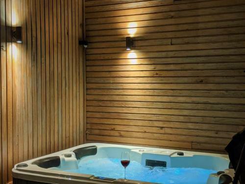 Cranmer - New Eco Beach House With Hot Tub & Bikes