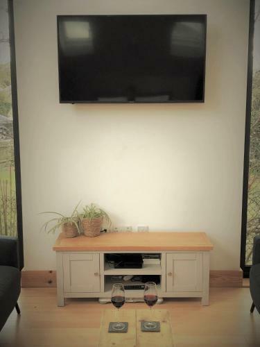 Cranmer - New Eco Beach House With Hot Tub & Bikes