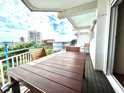 Oriol Center Apartments
