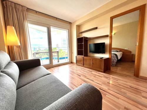 Oriol Center Apartments