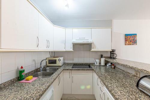 Jardin Apartment With Pool View