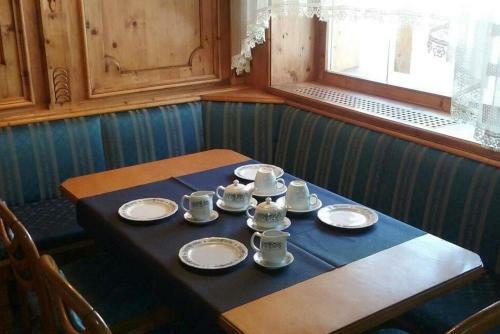 Hotel Meubl� La Perla