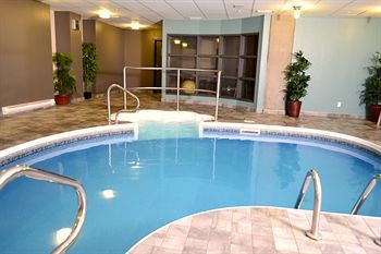 Grand Times Hotel Aeroport De Quebec