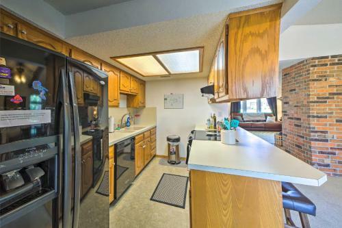 Family-friendly Broken Arrow Retreat With Yard!
