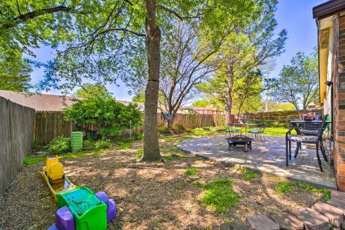 Family-friendly Broken Arrow Retreat With Yard!