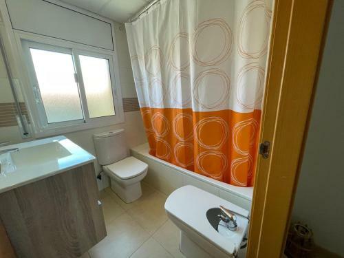 Renovated House With Pools Perfect For Families