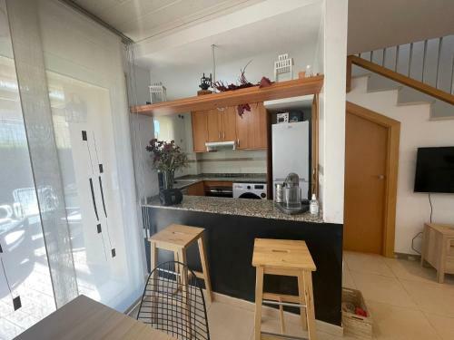 Renovated House With Pools Perfect For Families