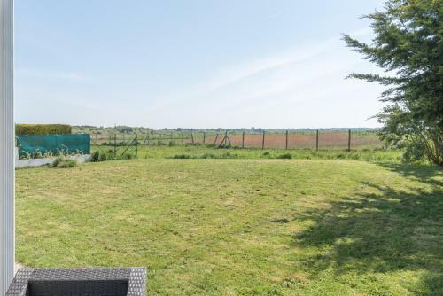 Maison Spacieuse Avec Jardin Arbore - Proche Plage