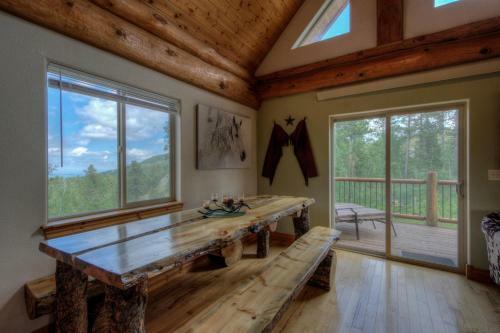 Tetro Rock Retreat