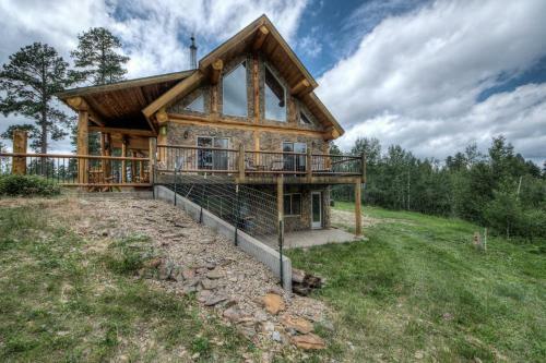 Tetro Rock Retreat