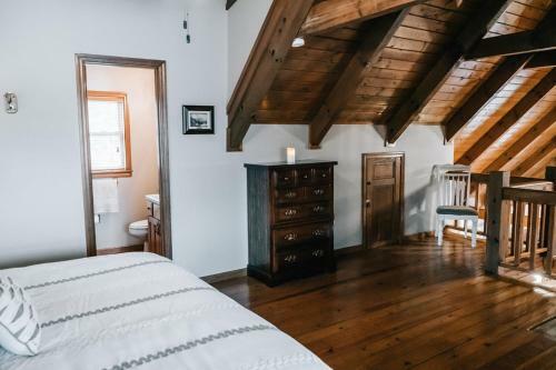 Ma Cook Lodge - Sharps Chapel