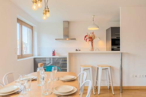 Euratechnologies - Superb Bright Apartment Parking And Balcony !
