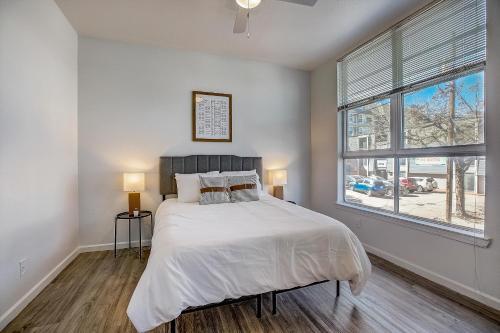 Frontdesk Rio West Apartments Austin