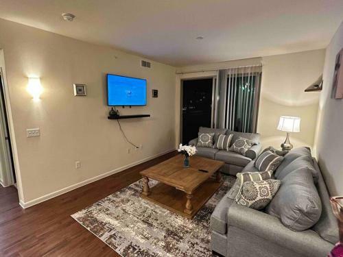Apartamento Luxurious 1 Bedroom @ The Domain!