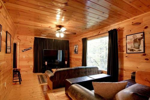 Brave Eagle Cabin