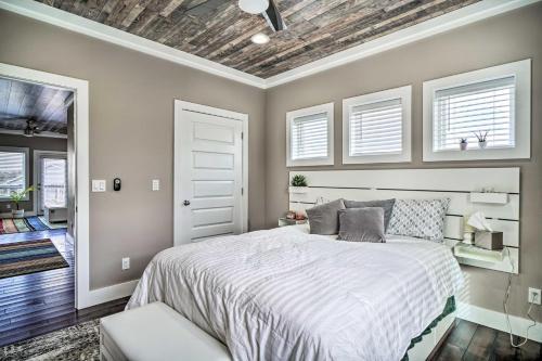 Spacious Sevierville Home With Private Hot Tub!